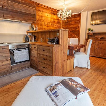 L'Atelier Du Temps - Le Petit Refuge Appartement Cogne Exterior foto